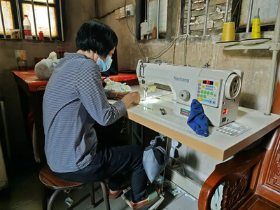 為偉大的母愛點贊!母親26年不離不棄照料患病女兒